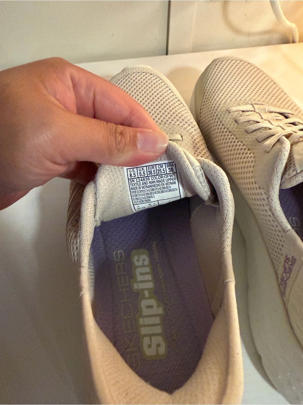 Skechers Mesh Walking Sneakers in Light Gray with Lilac Details - Picture 5 of 7